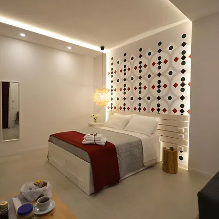 Donna Marisa 住宿加早餐酒店 4*